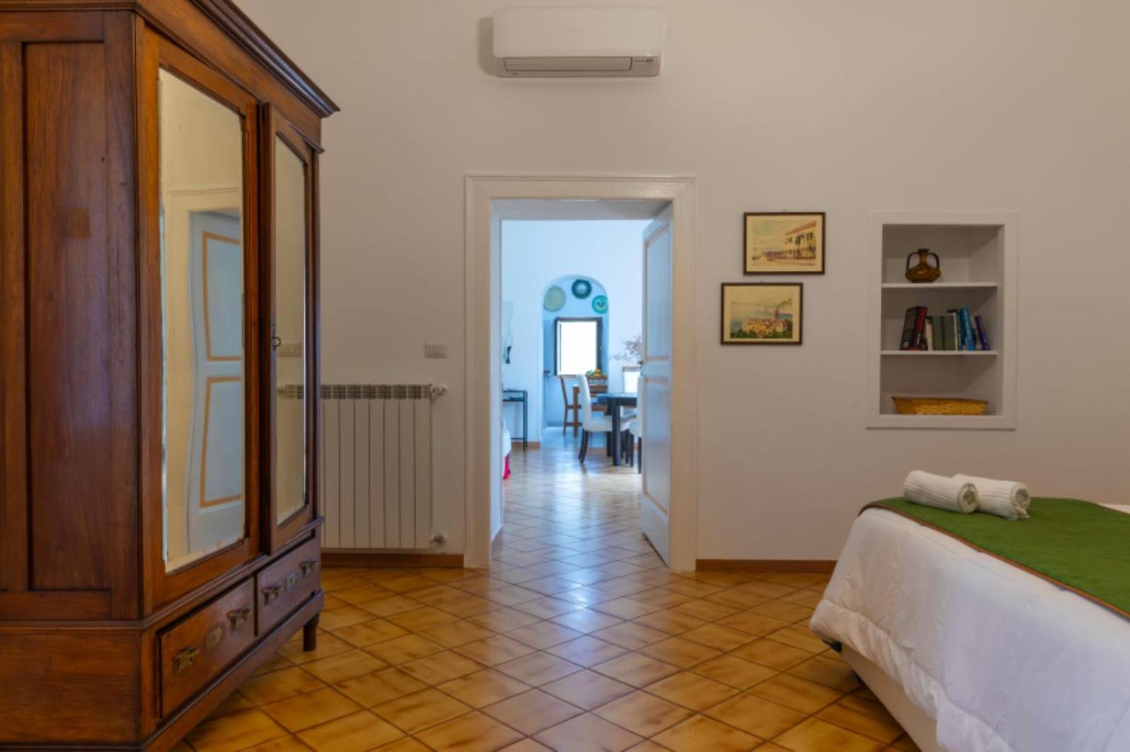 Casa Ermelinda Villa มัสซาลูเบรนเซ ภายนอก รูปภาพ