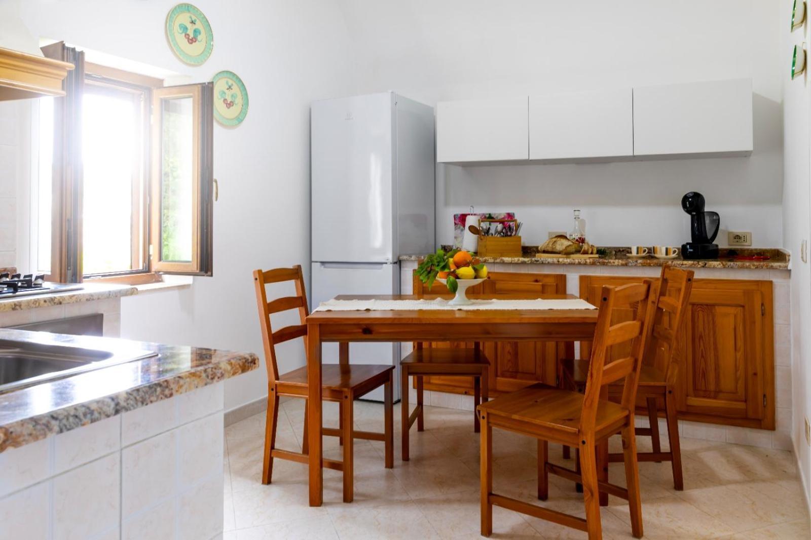 Casa Ermelinda Villa มัสซาลูเบรนเซ ภายนอก รูปภาพ